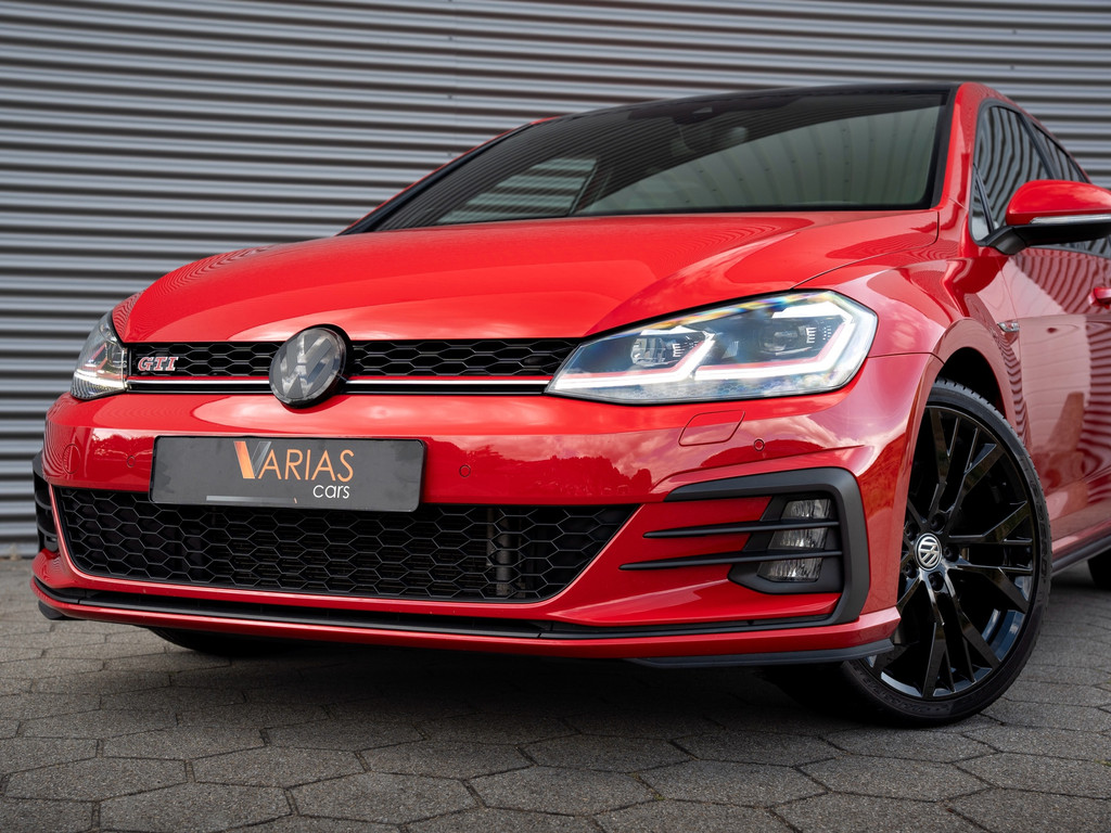 55401937-1.jpg